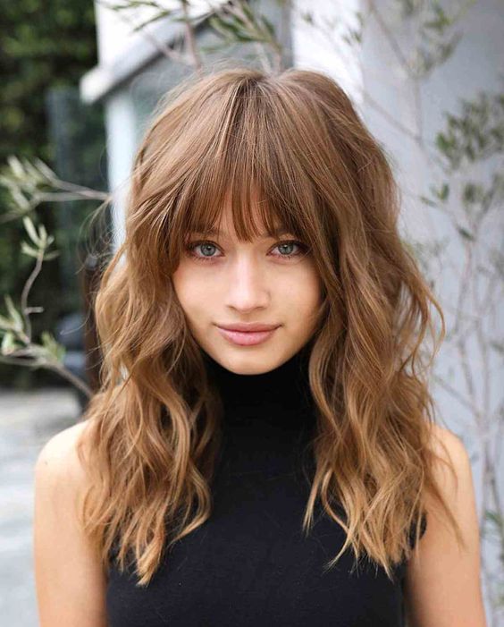 Top 19 Medium Length Haircut Ideas 2024: Trendy Styles for Men and Women