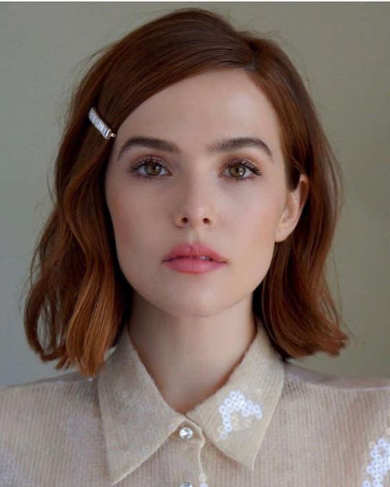 2024's Trending Style Italian Bob Haircut Elegance & Versatility