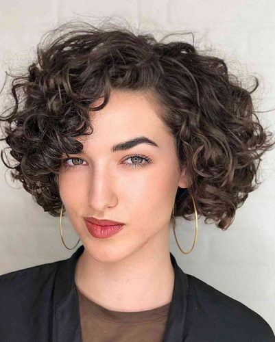 Top 20 Trending Short Curly Haircut Ideas 2024 - Embrace Your Curls!