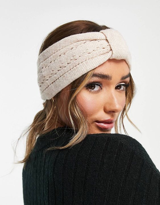 2024 Ultimate Guide to Stylish Headband Outfits: Trends, Tips & Ideas