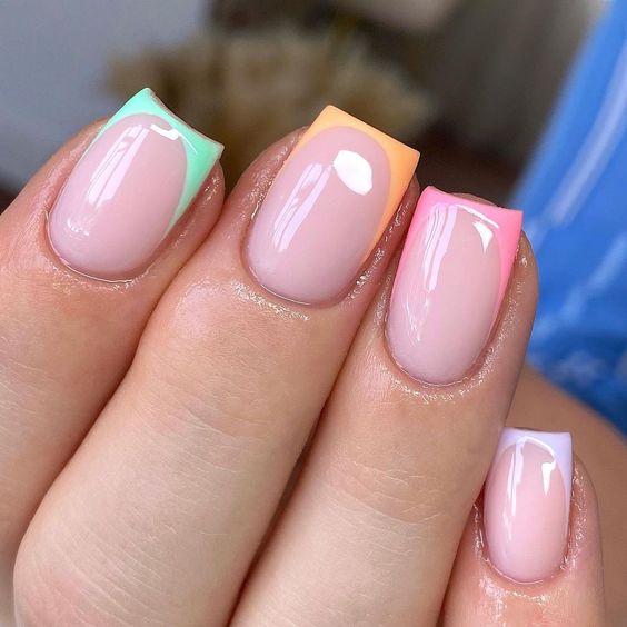 2024's Top 20 Natural Summer Nail Trends: Short, French, Acrylic & More