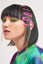 2024's Top Humidity-Proof Hairstyles: Elegant to Edgy Looks Unveiled
