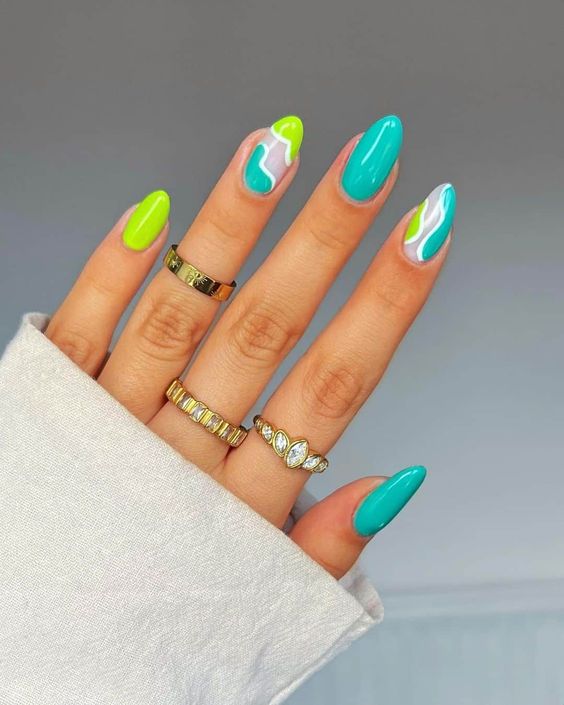 Top 20 Perfect Summer Nail Designs 2024 Bright & Bold for SunSoaked Days