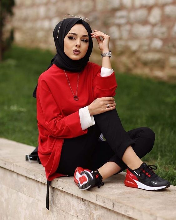 22 Sneakers with Hijab Outfit Ideas for 2024 - AzureGlam: Tailored ...