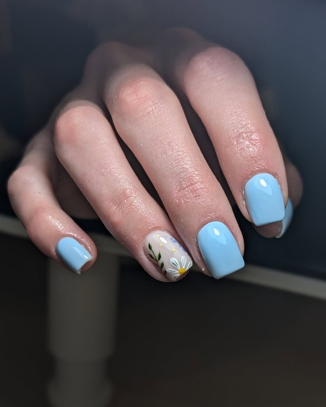 Baby Blue Glossy Square Daisy Accents