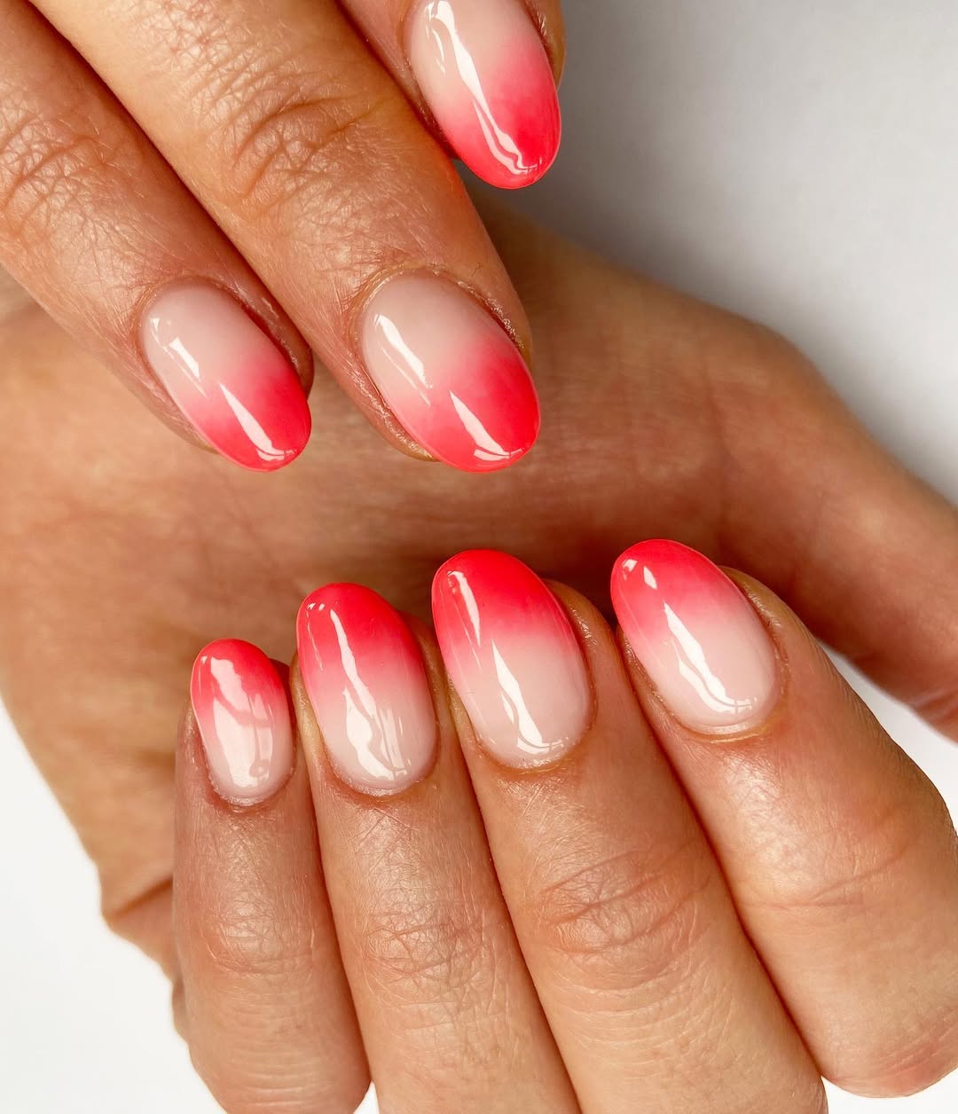 Bright Ombre Pink Peach Glossy Round Nails
