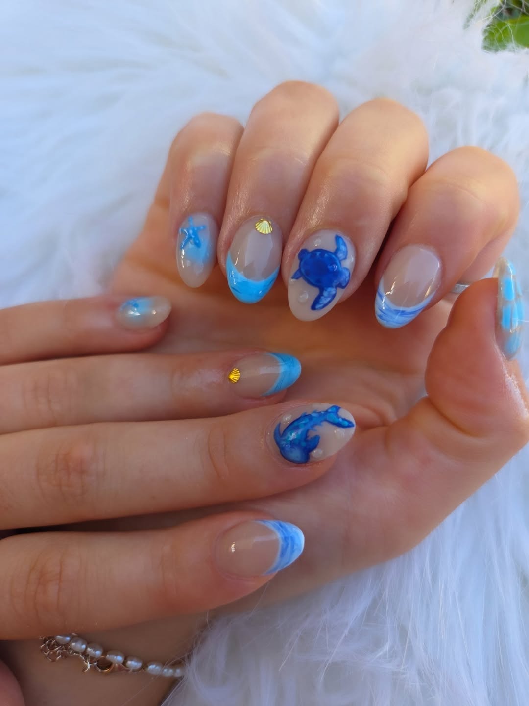 Coastal Sea Turtle and Dolphin Ocean Nails
