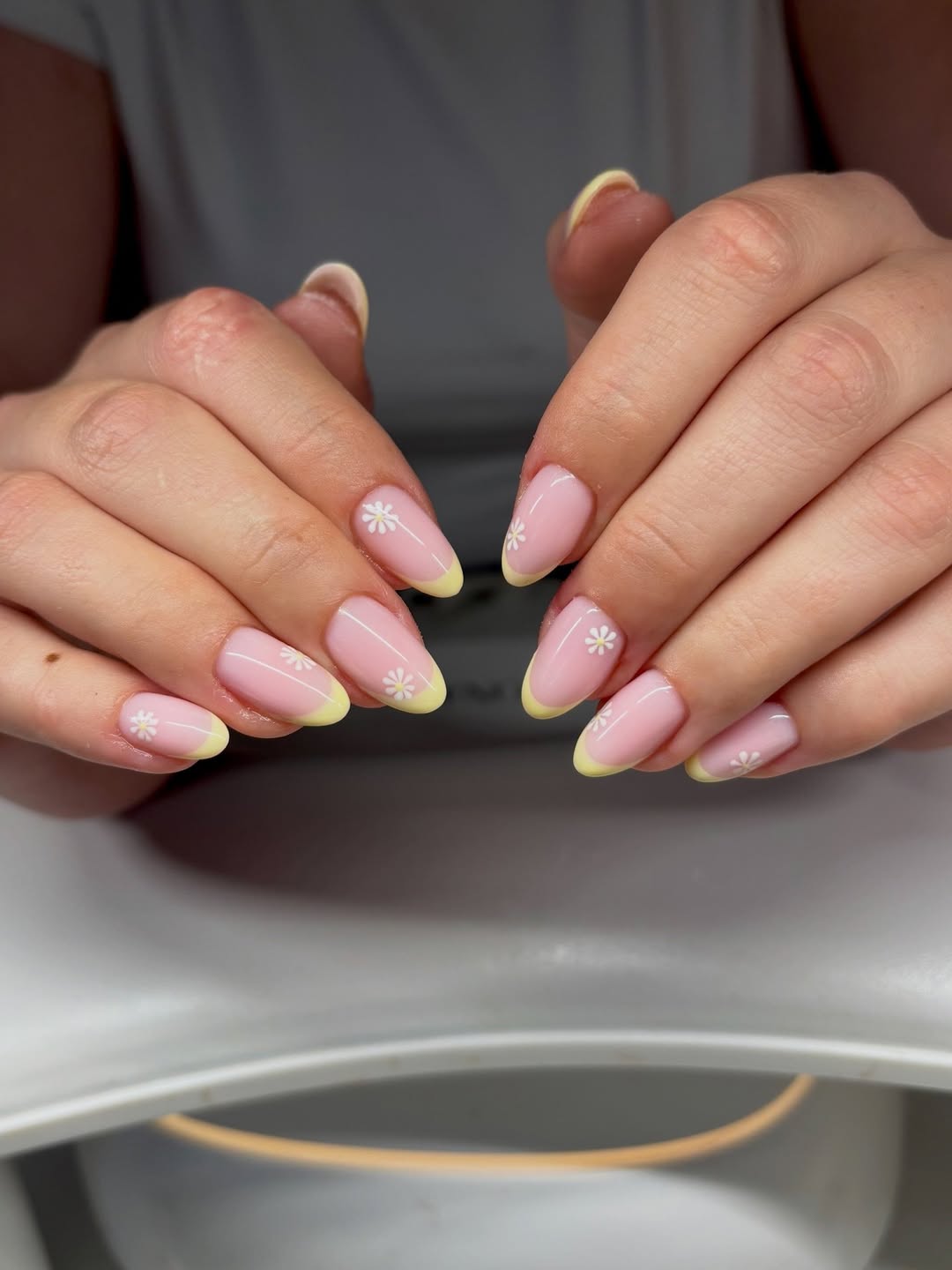 Dainty Daisy Light Pink and Yellow Almond Nails