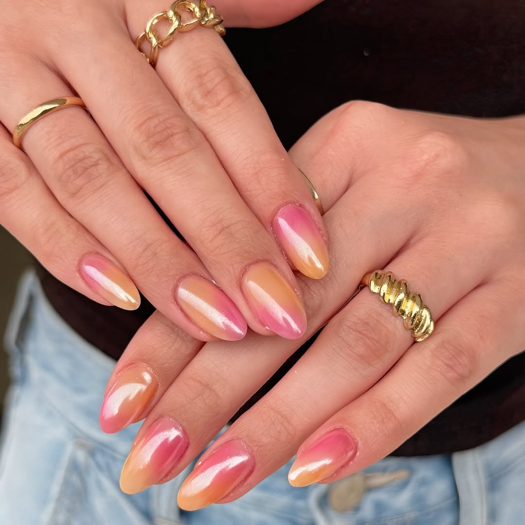 Dreamy Peach Pink Chrome Ombre Oval Nails