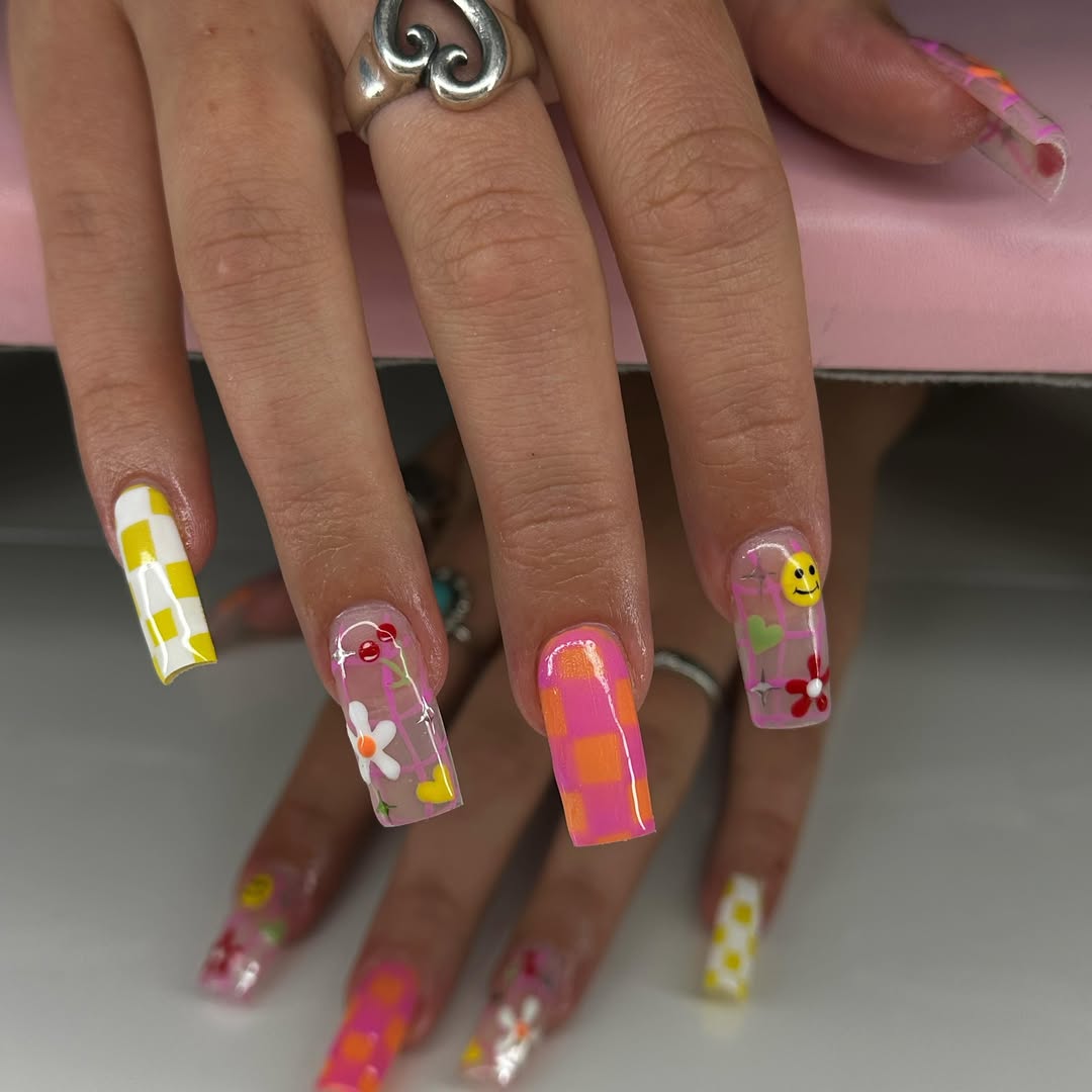 Funky Mismatched Checkered Heart Smile Nails