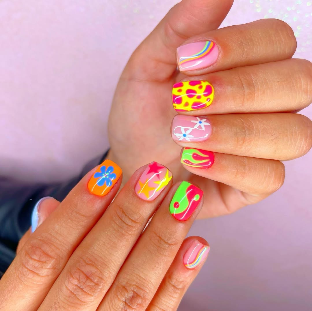 Funky Neon Pink and Orange Groovy Nail Art