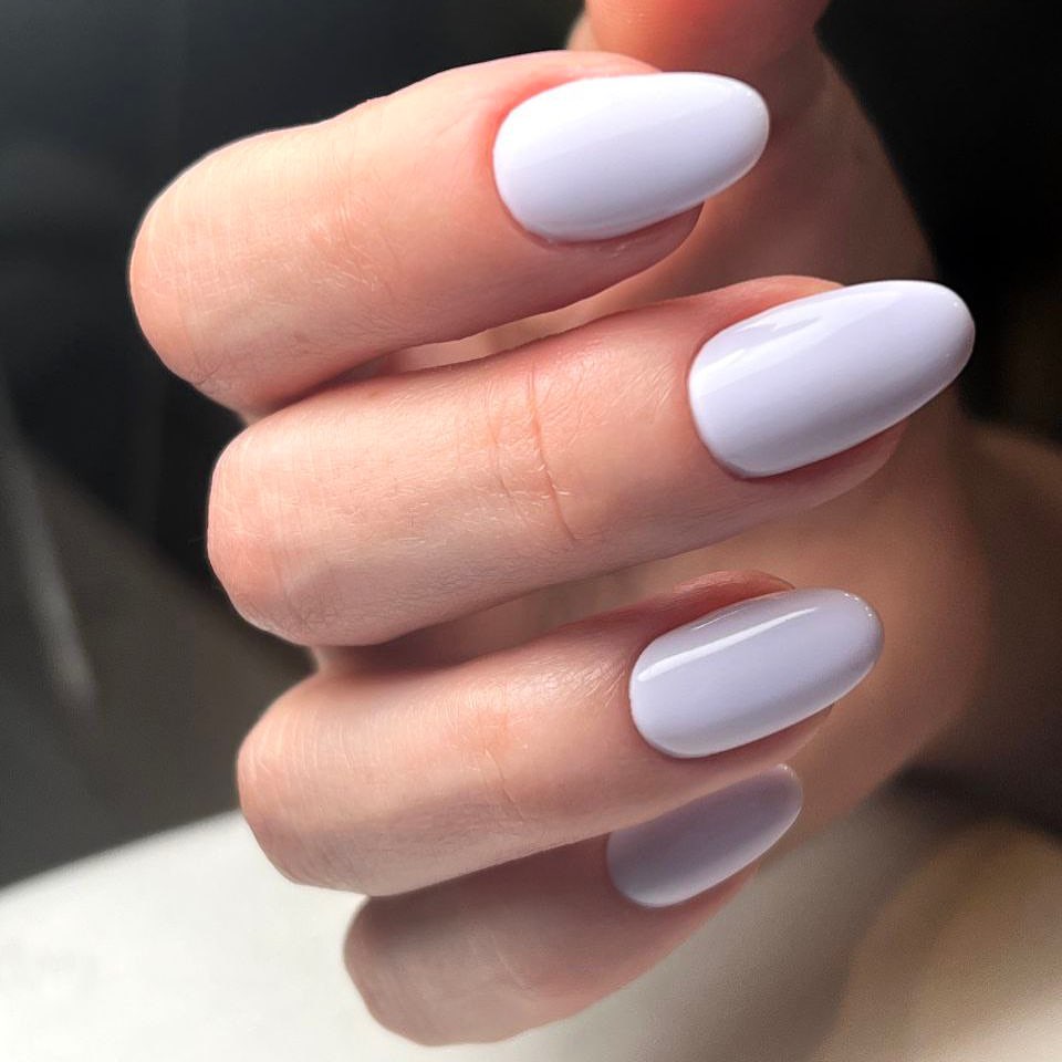 Glossy Lavender Oval Summer Nails