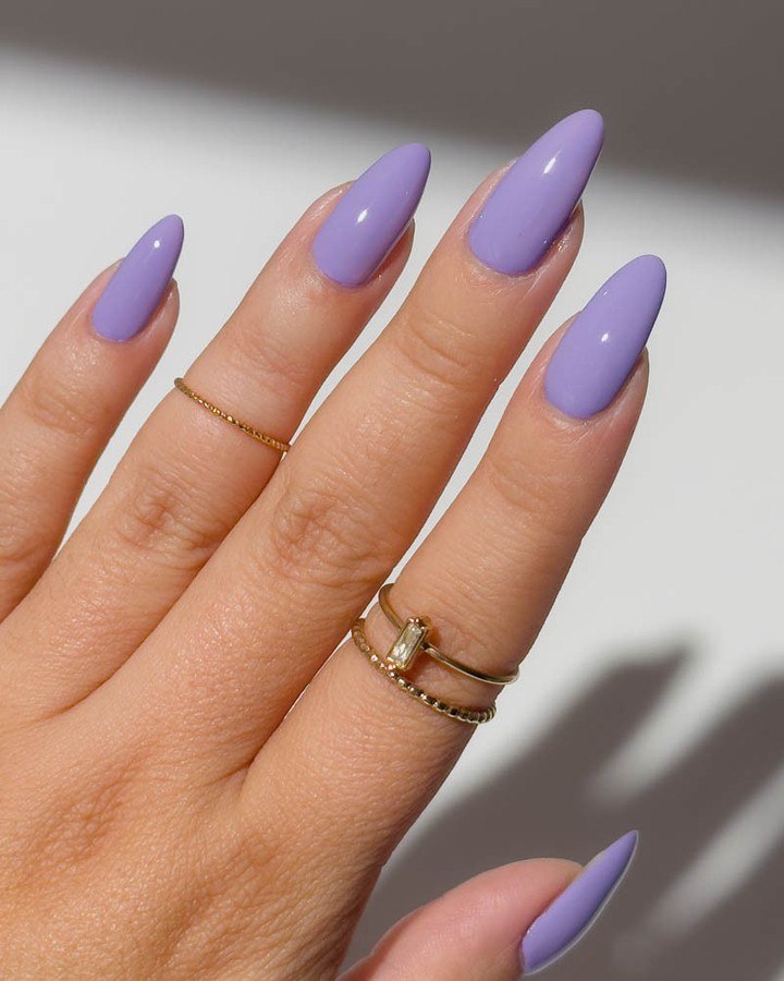 Glossy Lilac Medium Almond Gel Nails