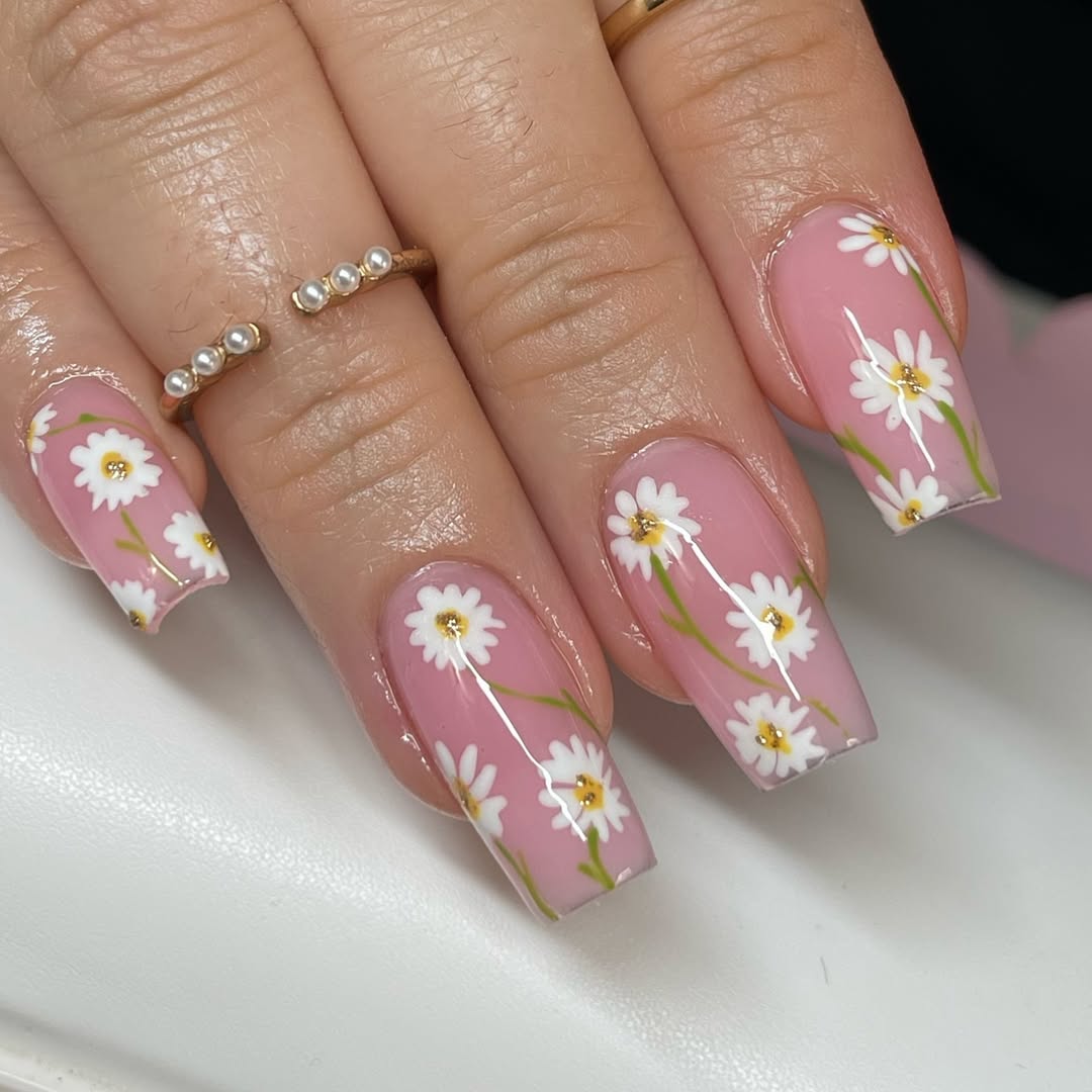 Glossy Pink Daisy Floral Square Nails