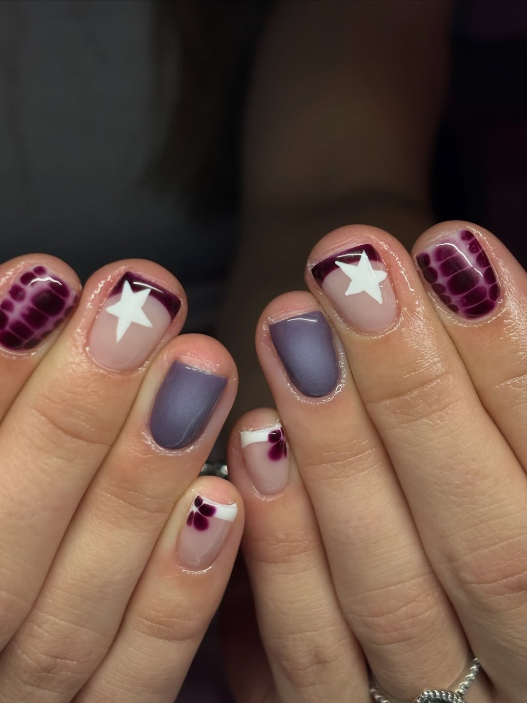 Grape Jelly Crocodile Star Short Gel Nails