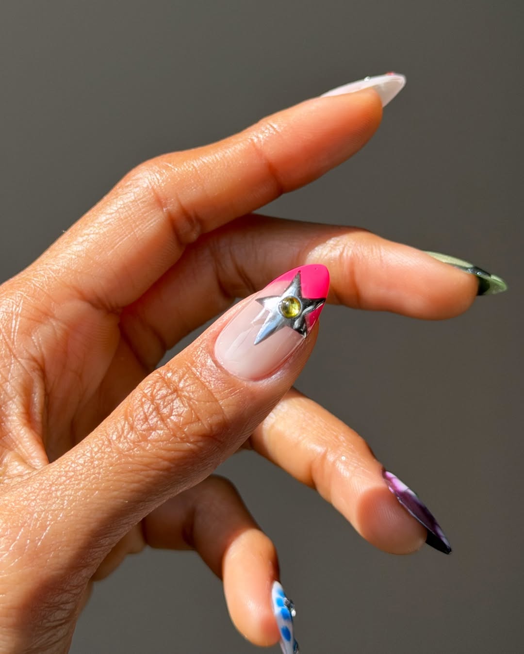 Hot Pink Star Ombre Stiletto Nails