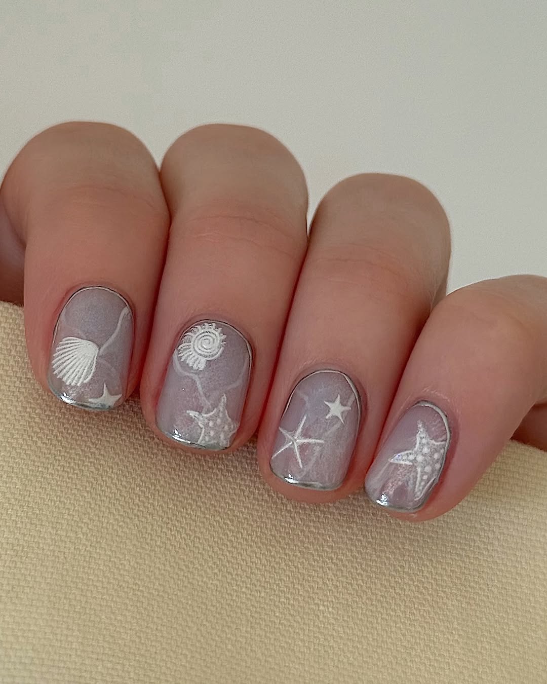 Iridescent Sea Shell Starfish Short Round Nails