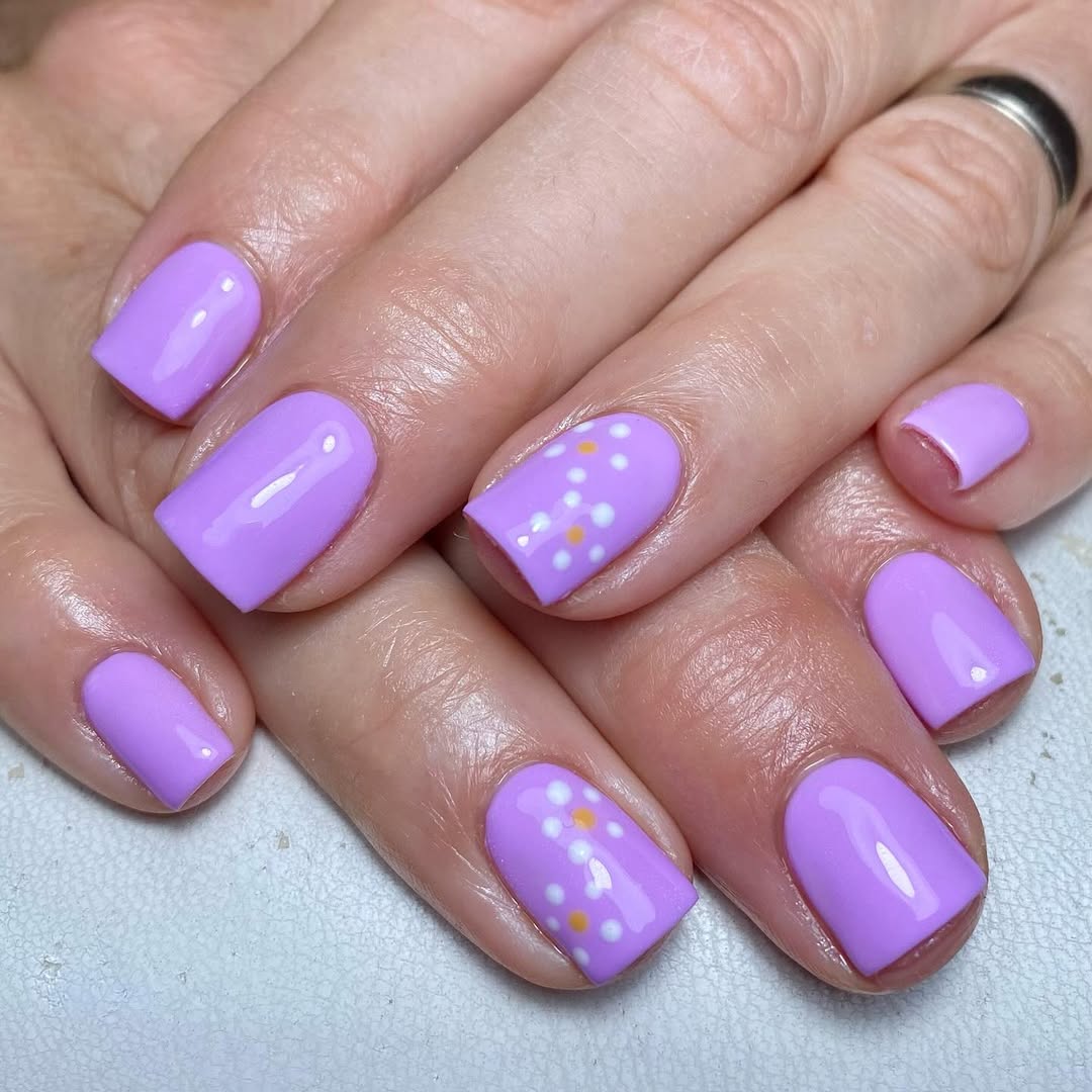Lavender Polka Dot Summer Short Squoval Nails