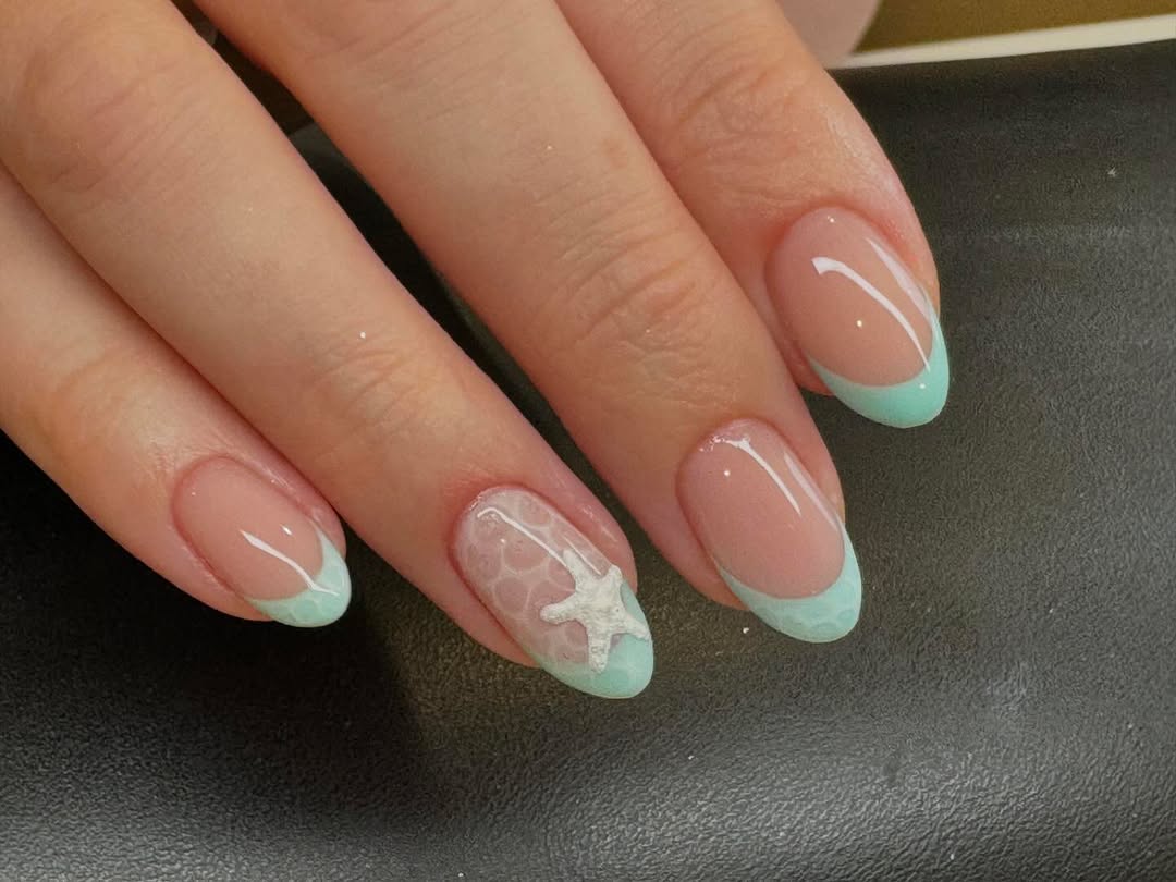 Mint Green French Tip Starfish Nails