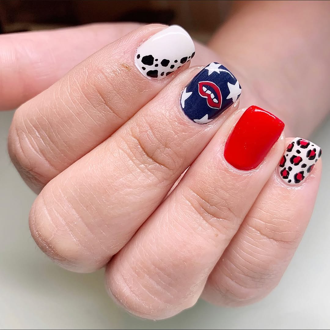 Patriotic Pop Art Mismatched Nails
