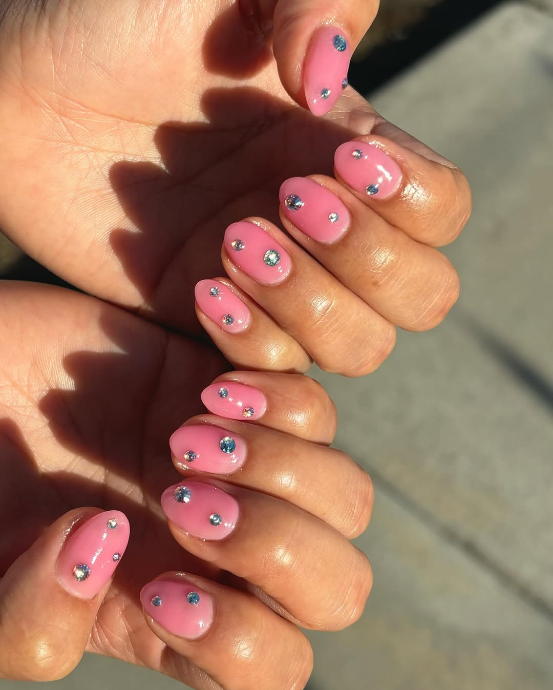 Pink Jelly Rhinestone Short Oval Nails