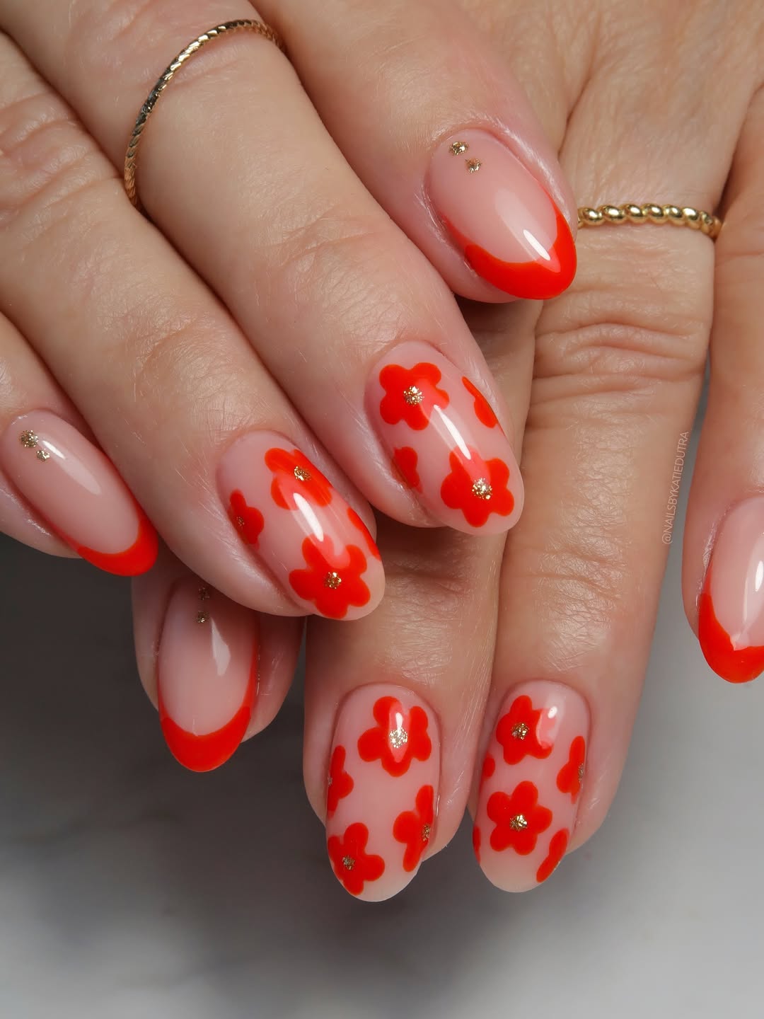 Red Floral French Tips and Daisies with Gold Glitter