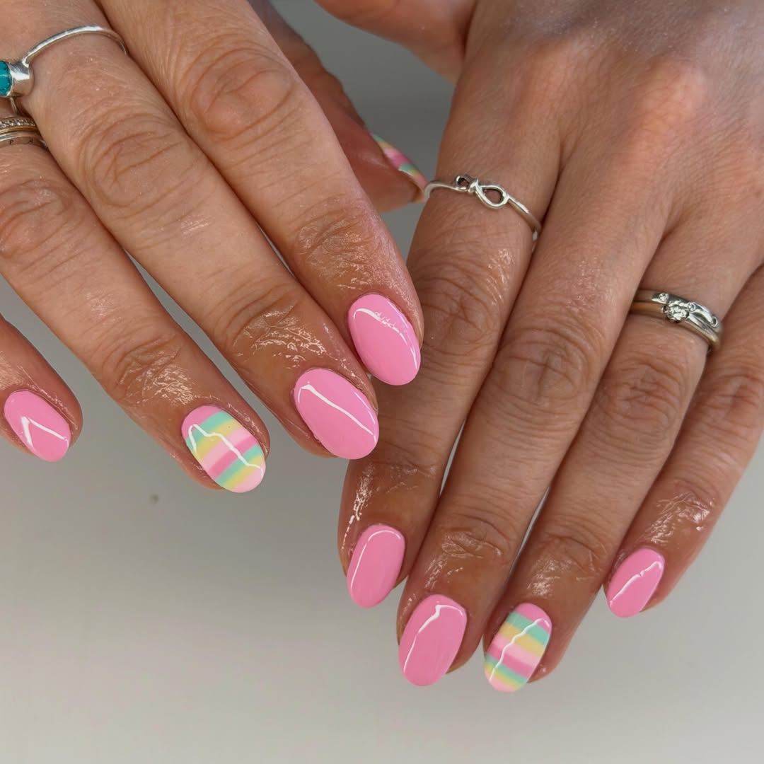 Short Pink Pastel Striped Accent Nails
