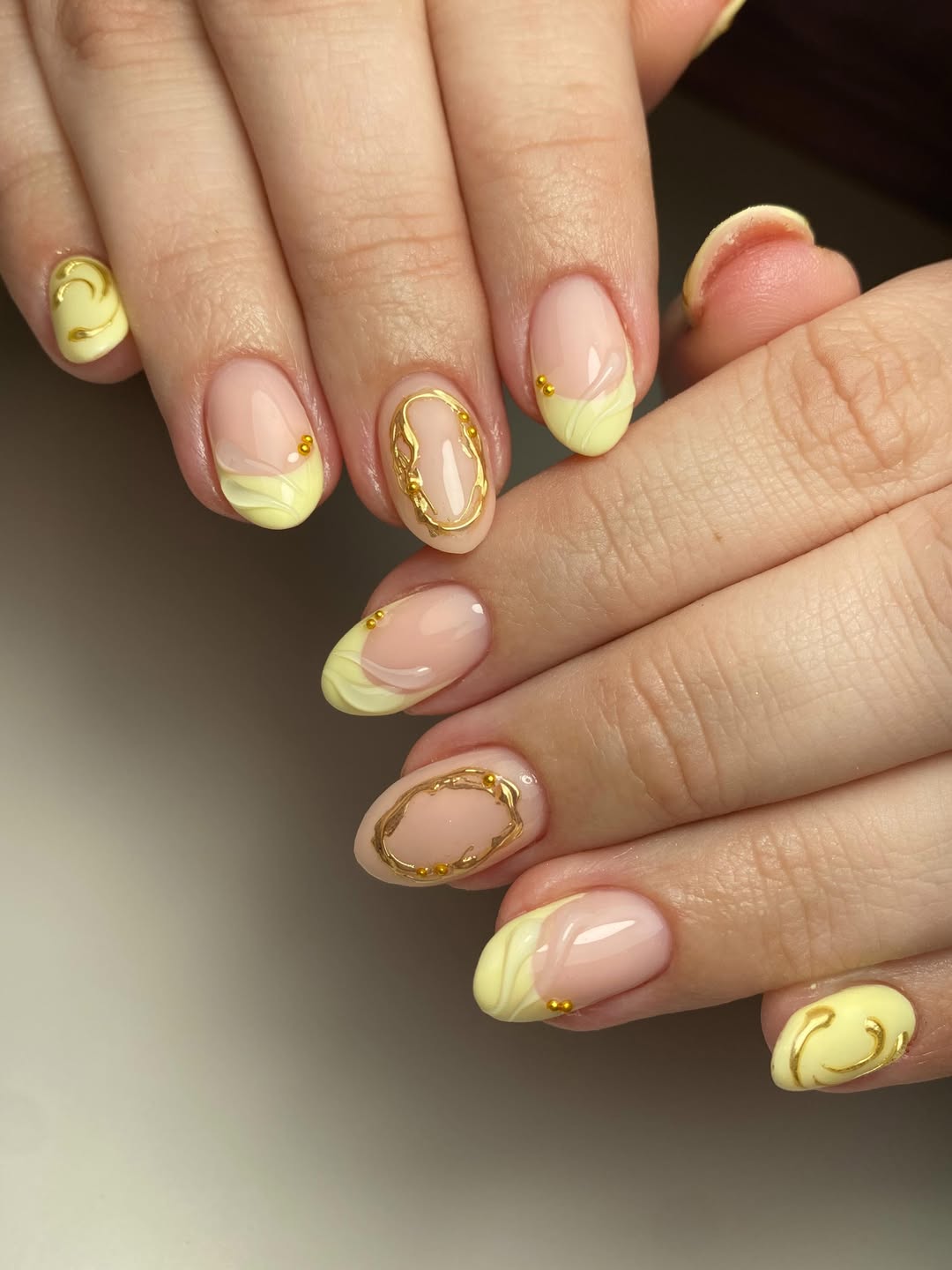 Soft Yellow Wavy Tips with Gold 3D Accents