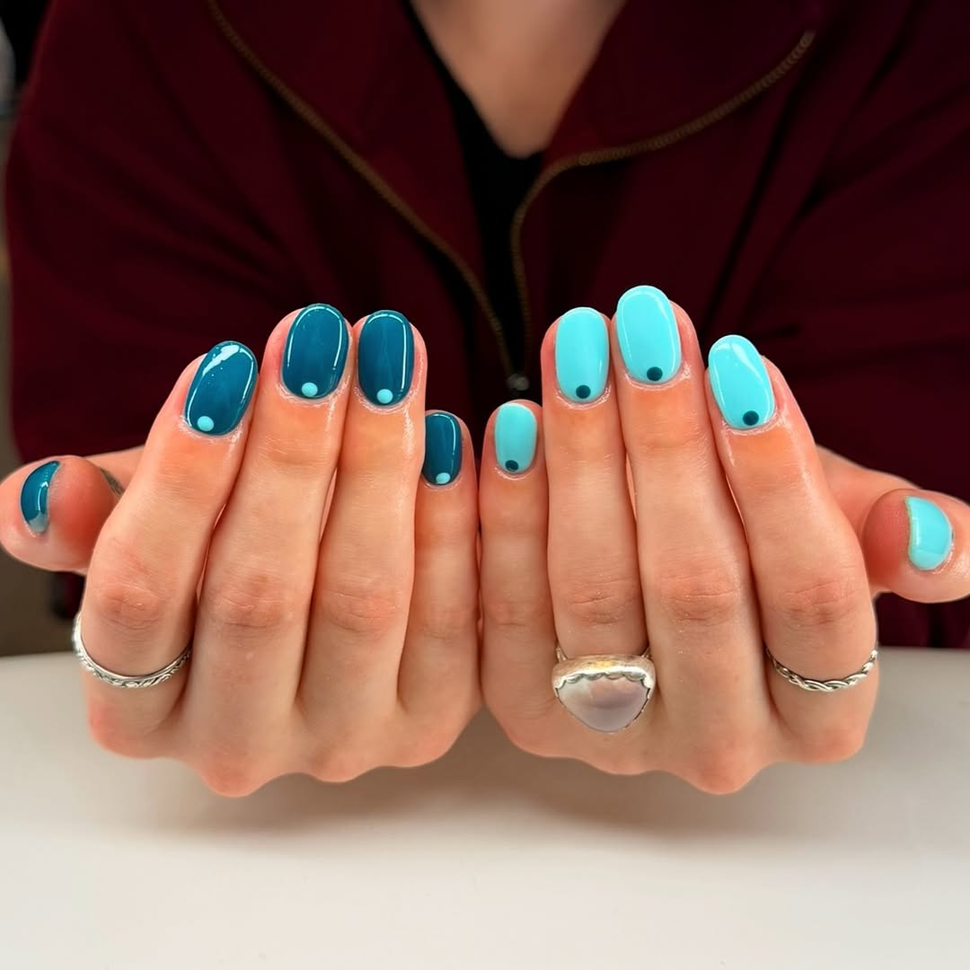Teal and Aqua Mismatched Dot Accent Nails