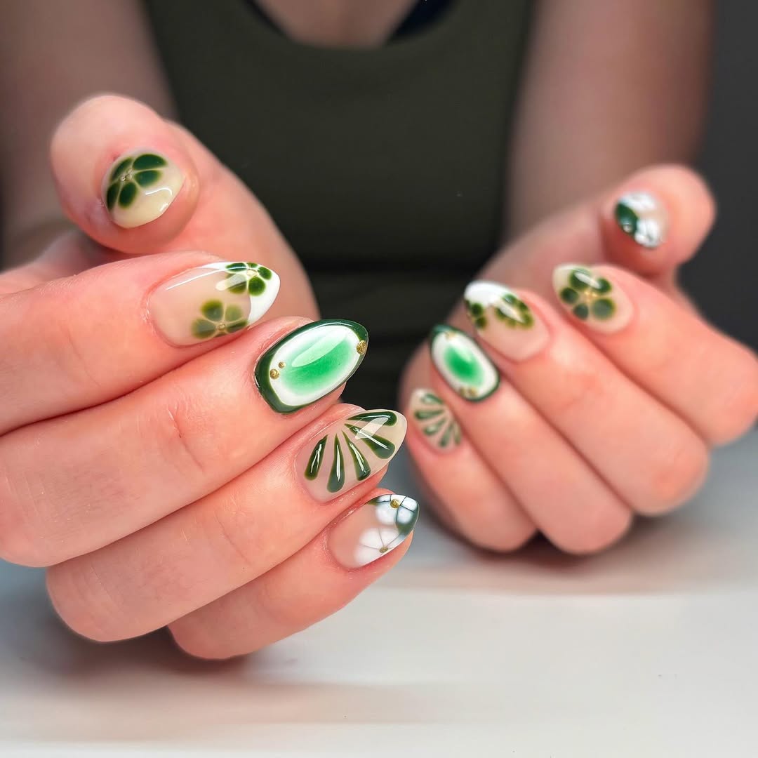 Tropical Green Leaf Pattern Clear Oval Gel Nails