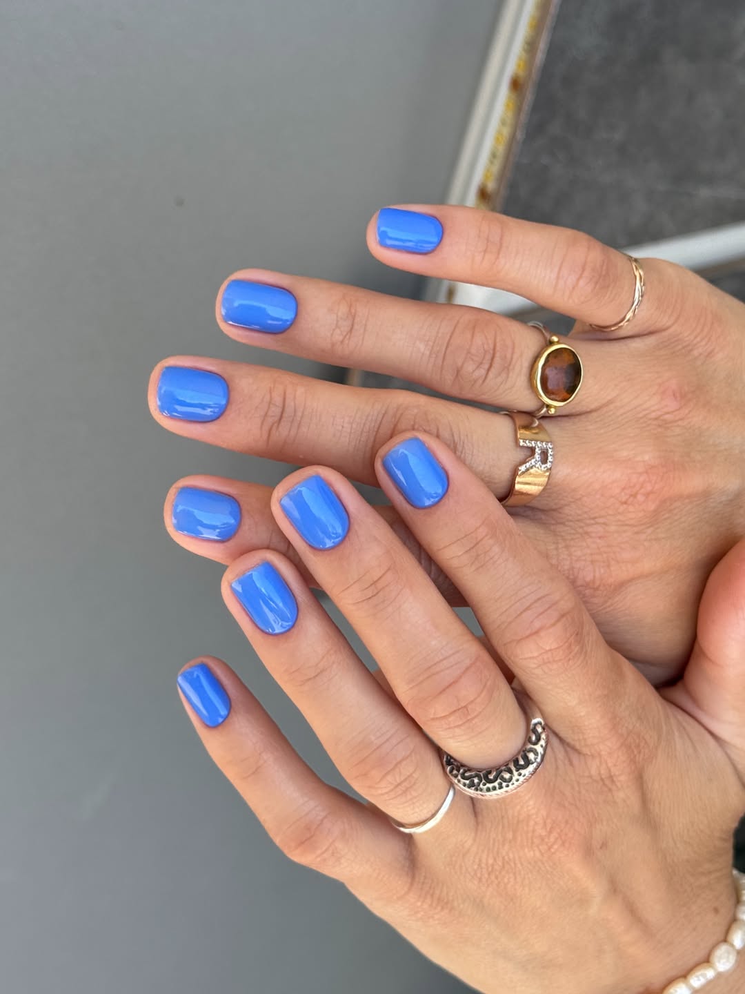 Vibrant Cobalt Blue Solid Glossy Short Round Nails