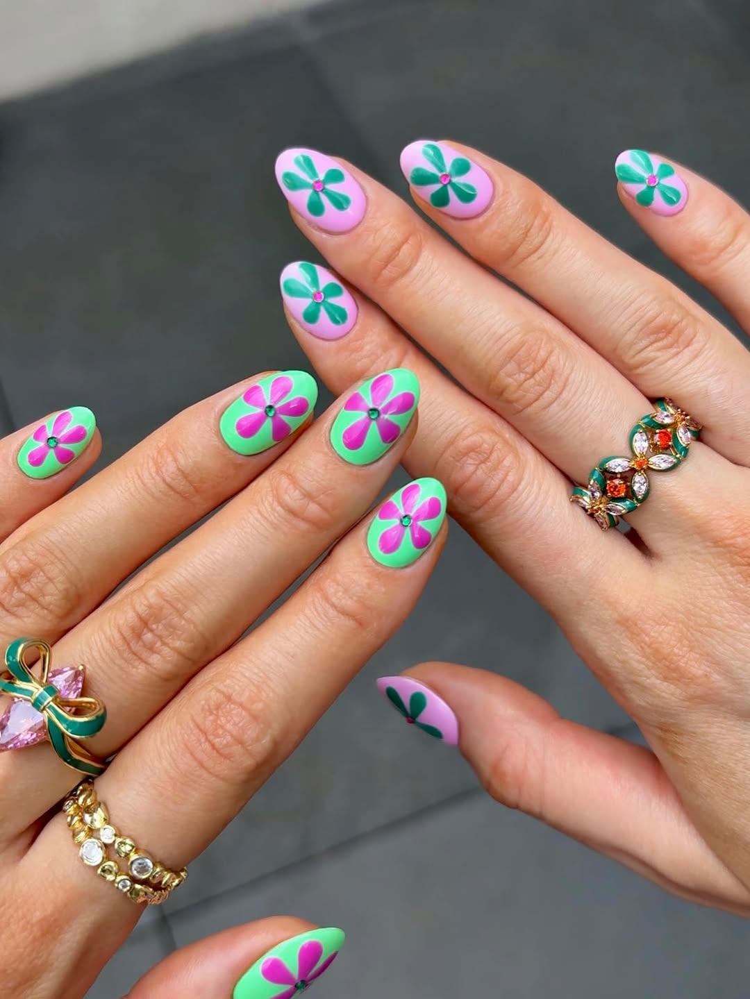 Vibrant Floral Pop Art Oval Nails