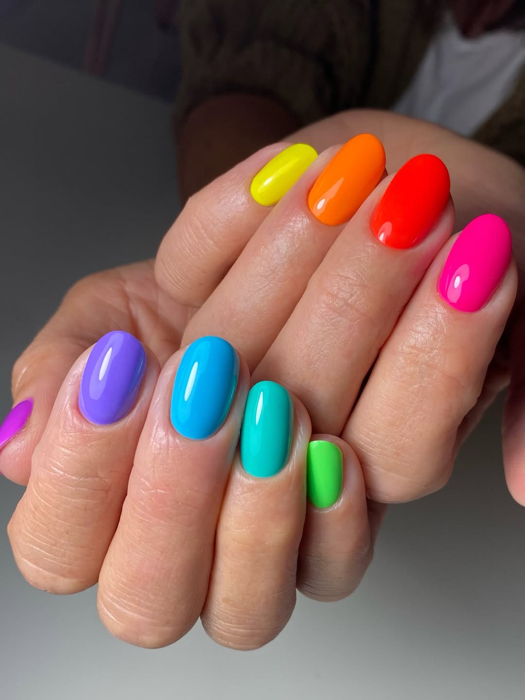 Vibrant Rainbow Glossy Solid Color Oval Nails