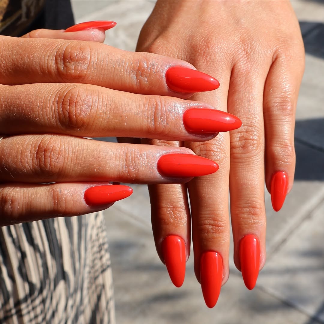 Vibrant Red High Gloss Stiletto Nails