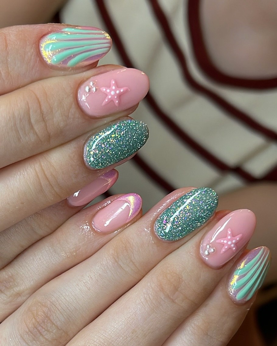 Whimsical Mermaid Core Pink and Teal Oval Nails