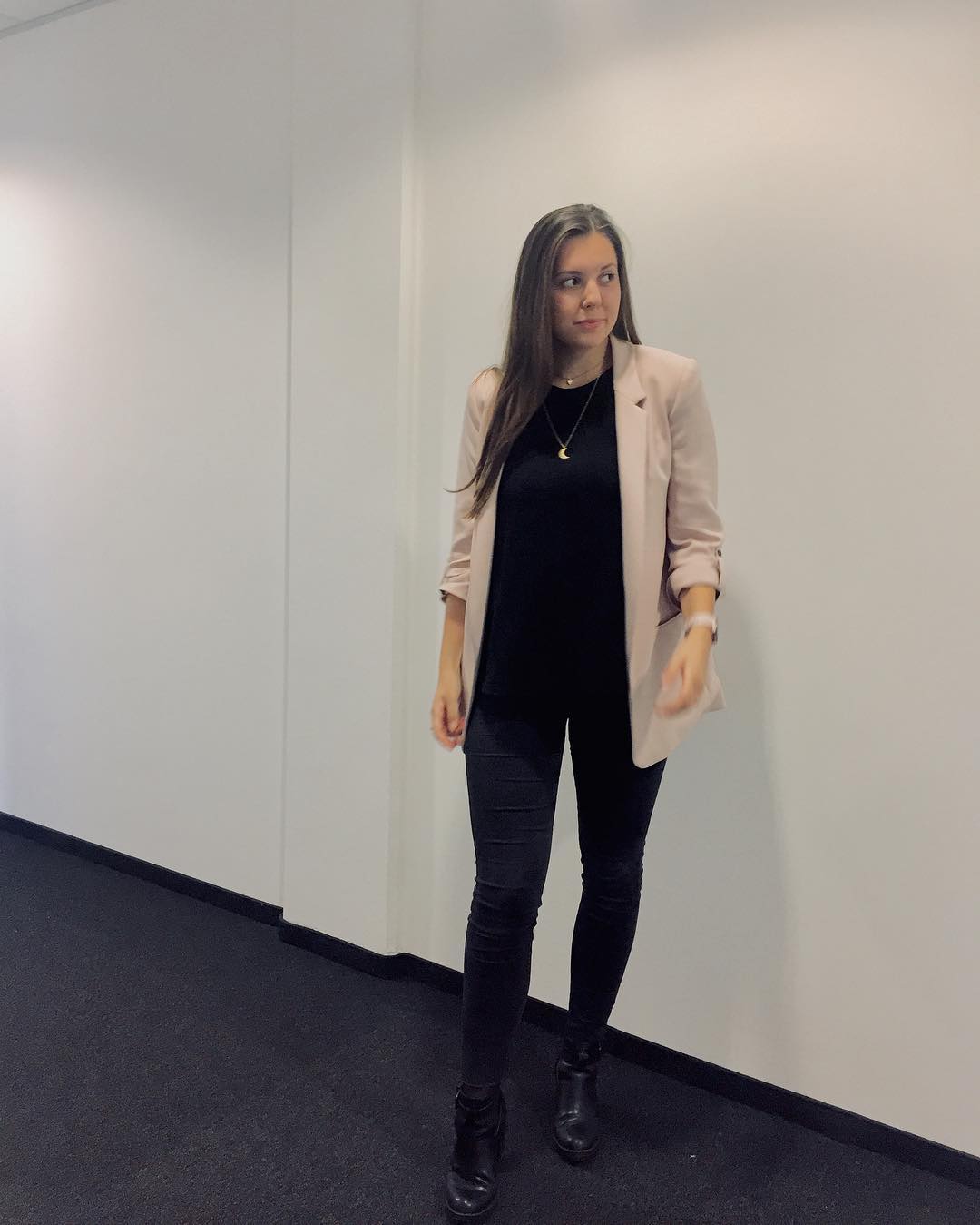 Blush Blazer and Black Skinny Jeans Office Look