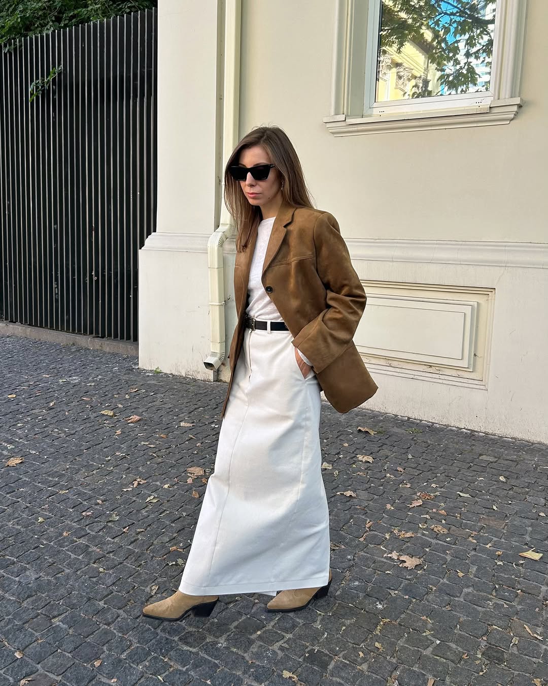 25 Early Fall Outfits You Need for 2026 3 Brown Suede Blazer With White Maxi Skirt