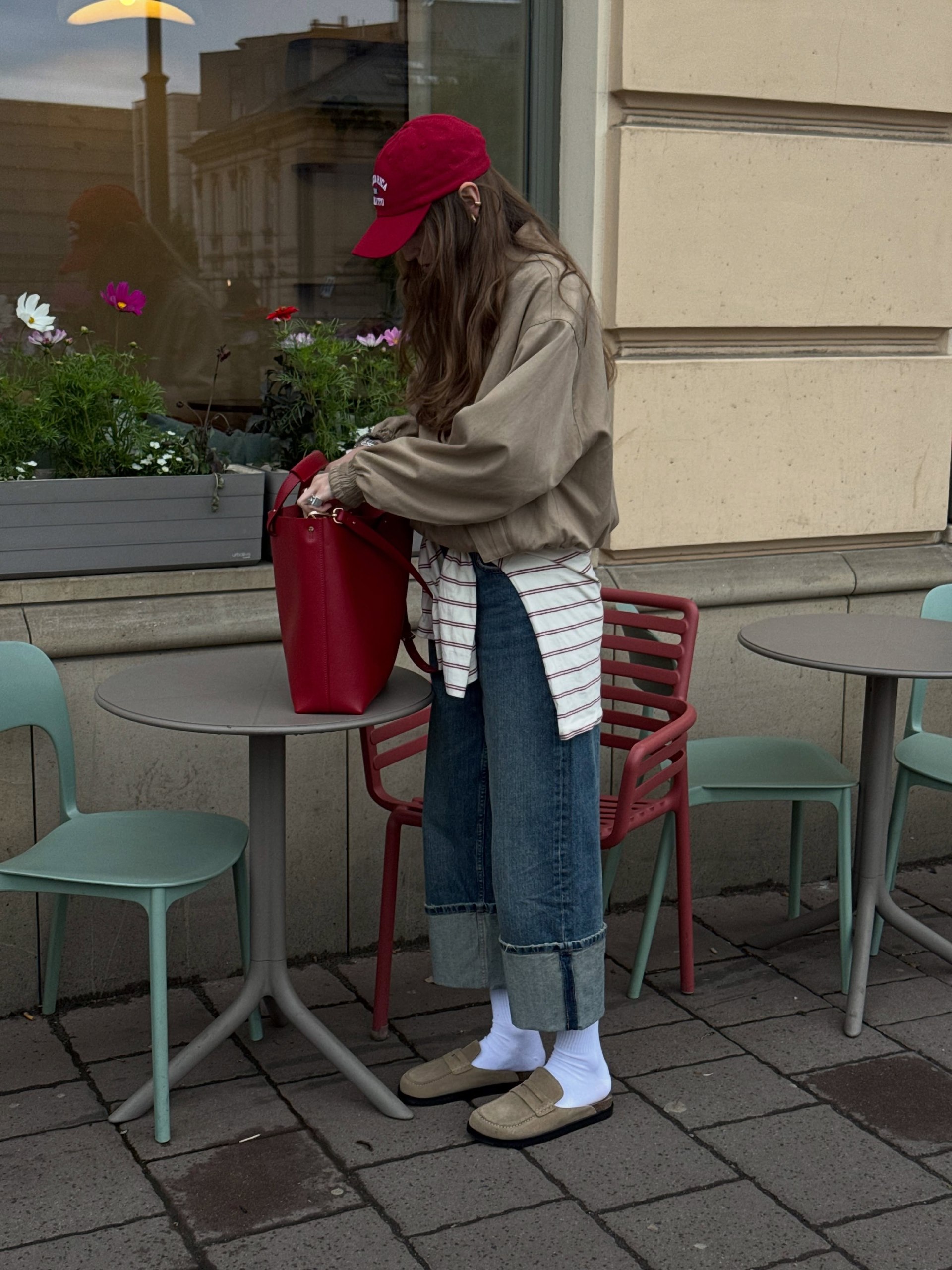 25 Fall Going Out Outfits You Need for 2026 12 Casual Cool Bomber Jacket and Wide Leg Jeans Outfit