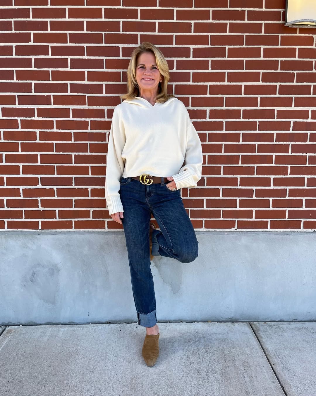 Cozy Cream Hoodie With Cuffed Jeans