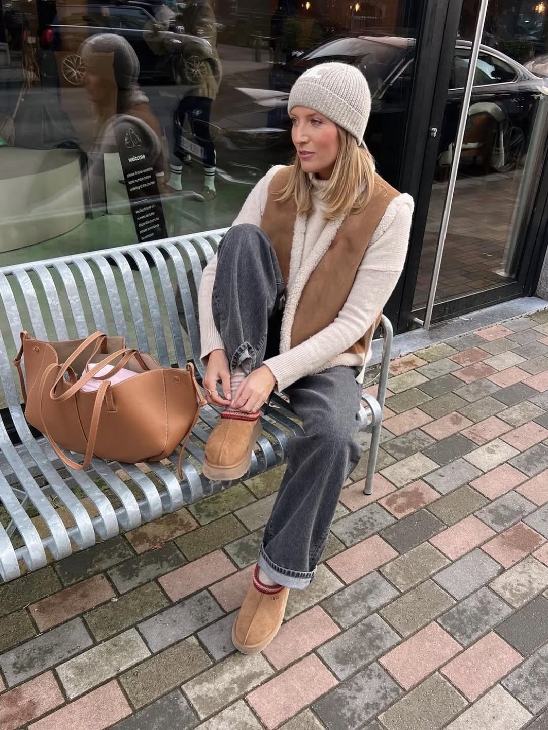 30 Chic Fall Outfits Women Will Love in 2026 13 Cozy Knit And Suede Vest Casual Fall Look