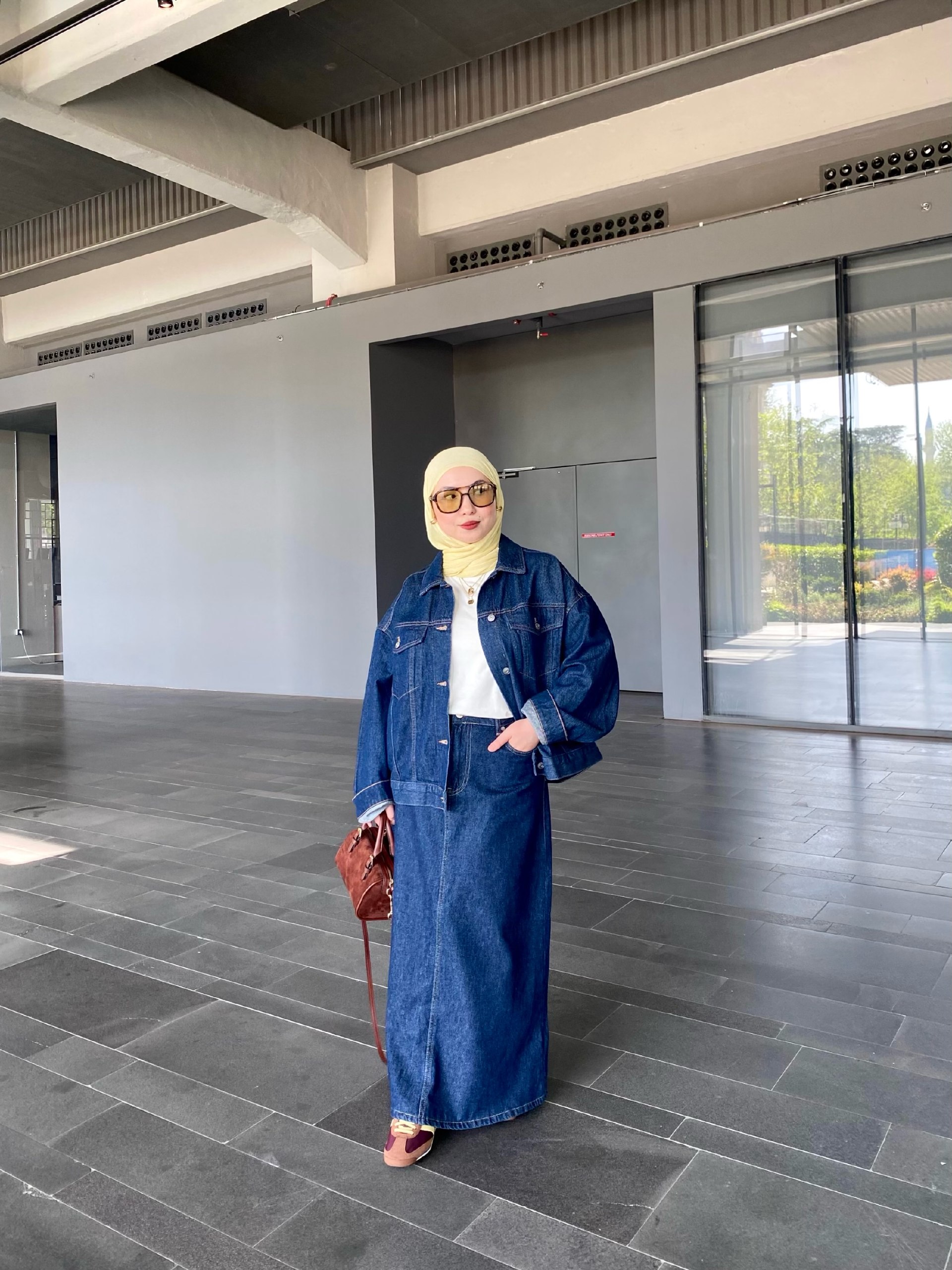 25 Denim on Denim Looks You Need for 2026 26 Double Denim Maxi Skirt With Oversized Jacket