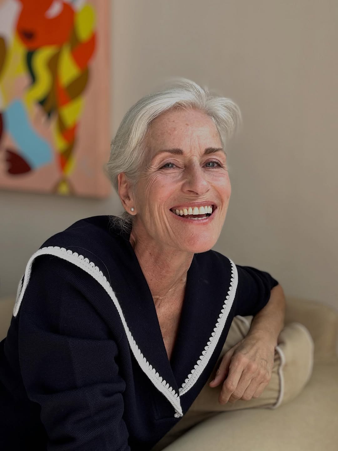 25 Stunning Hairstyles for Older Women in 2026 19 Elegant Side-Parted Silver Pixie