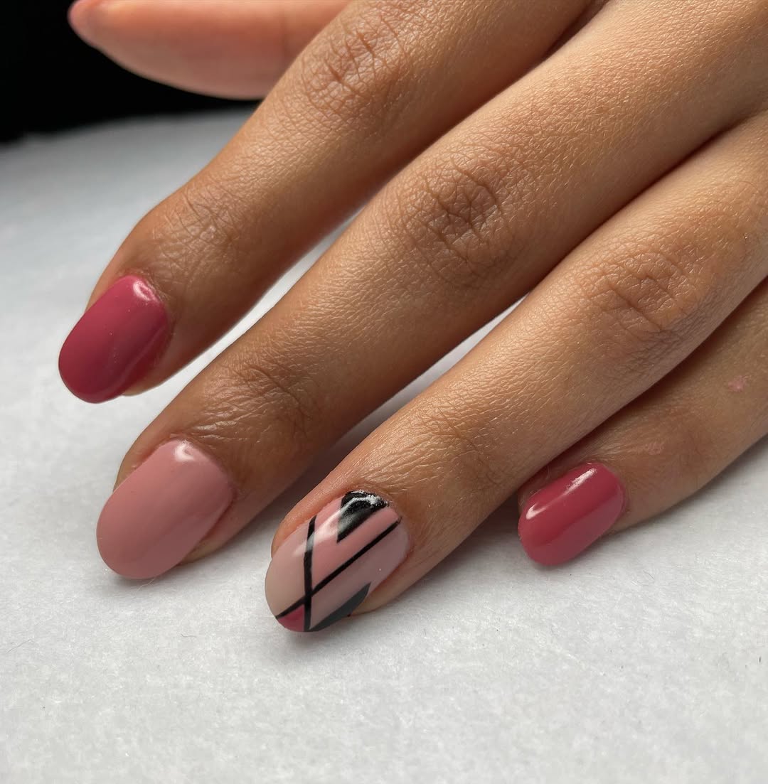 Geometric Abstract Pink Mauve Oval Nails