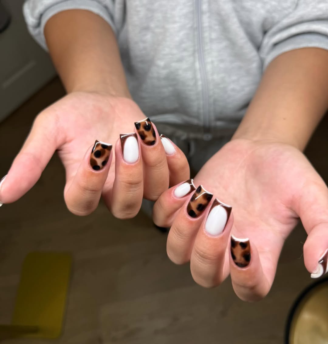 27 Tortoise Nail Trends You Need for 2026 11 Glossy Tortoise Shell White Tip Square Nails
