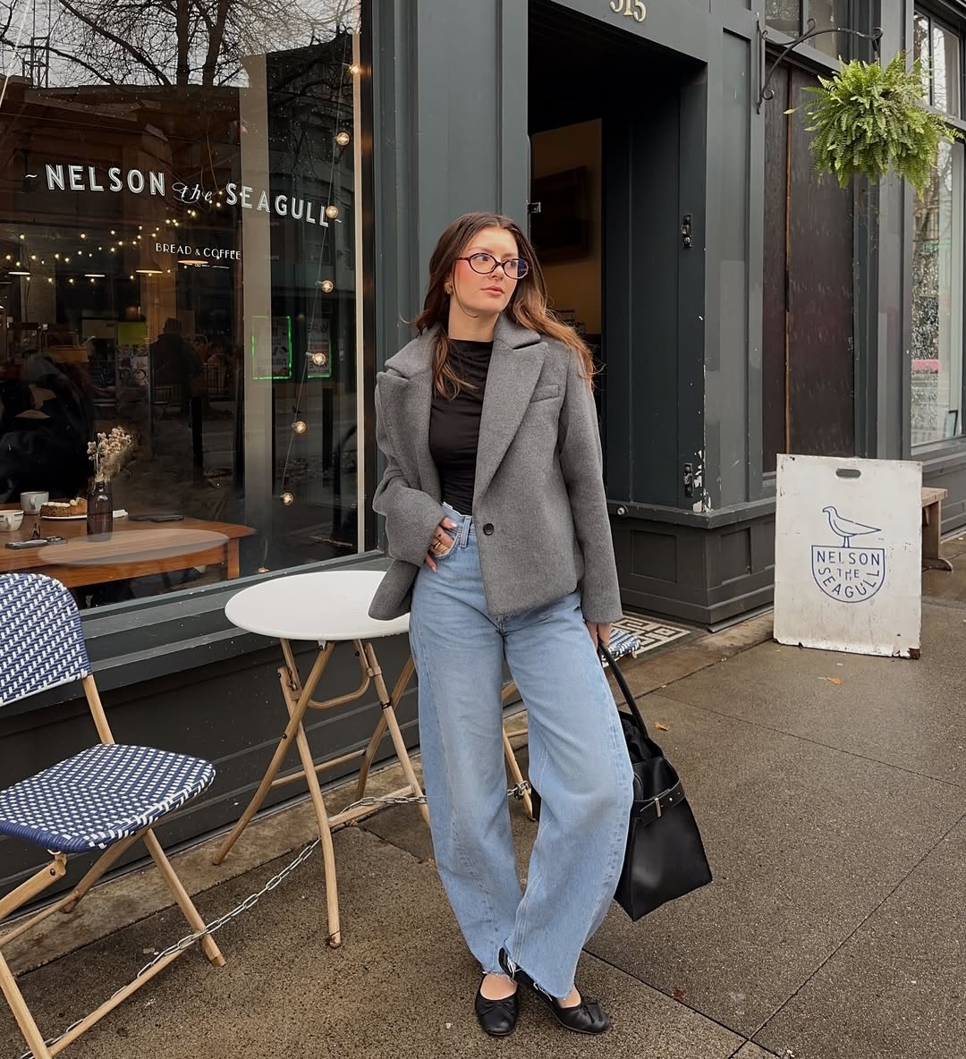 25 Early Fall Outfits You Need for 2026 26 Gray Blazer and Light Wash Wide Leg Jeans Outfit