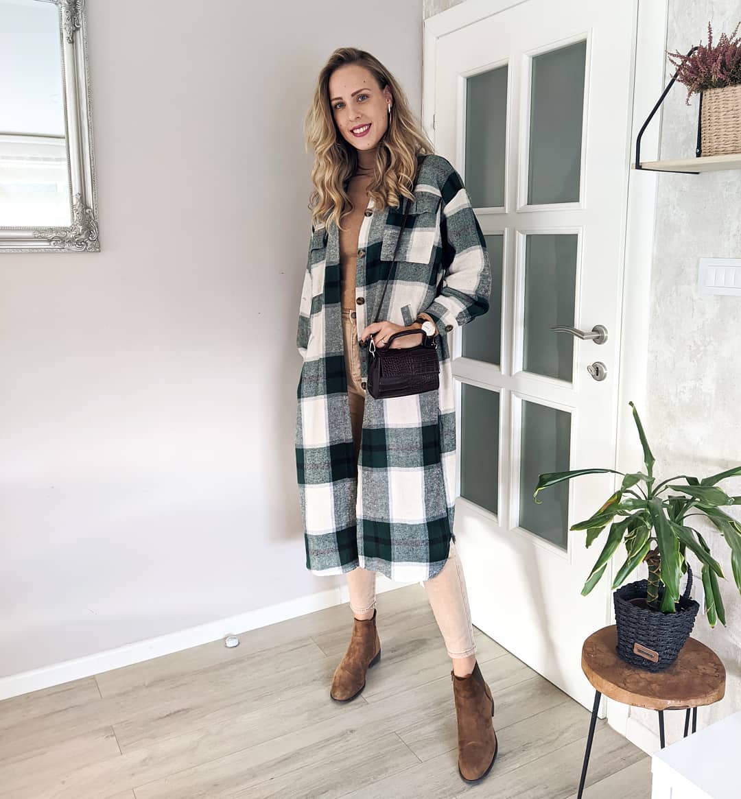 30 Chic Fall Outfits Women Will Love in 2026 22 Green Plaid Shacket Cozy Fall Layering