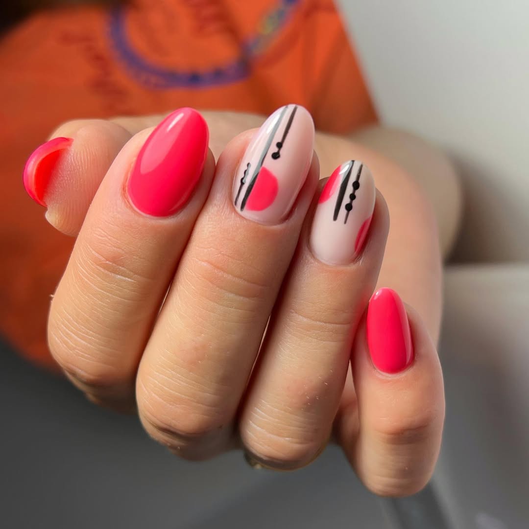 Hot Pink Abstract Geometric Oval Gel Nails