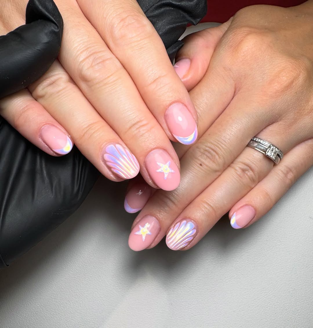 Iridescent Seashell Starfish Nude Pink Oval Nails