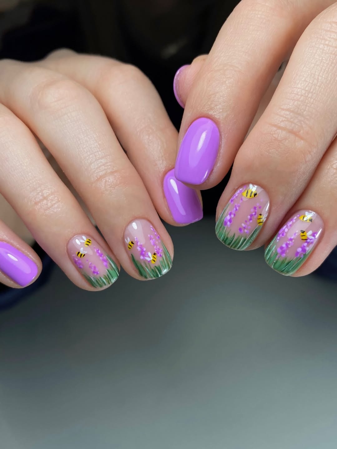 Lavender Fields and Buzzing Bees Oval Nails