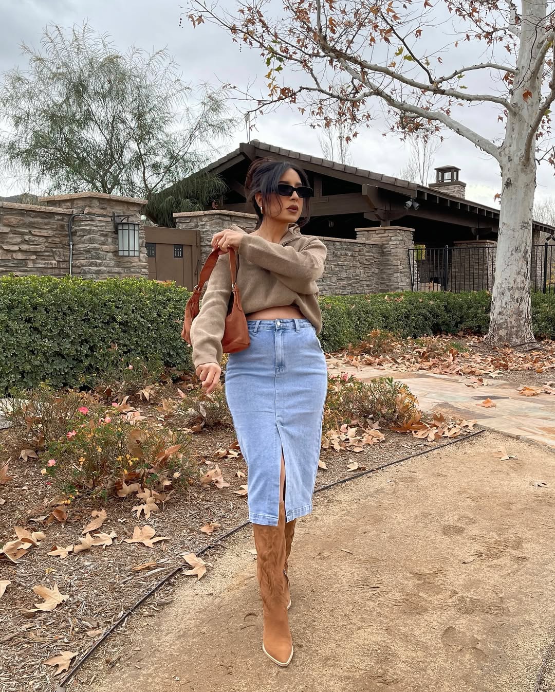30 Chic Fall Outfits Women Will Love in 2026 9 Light Wash Denim Midi Skirt With Tan Sweater
